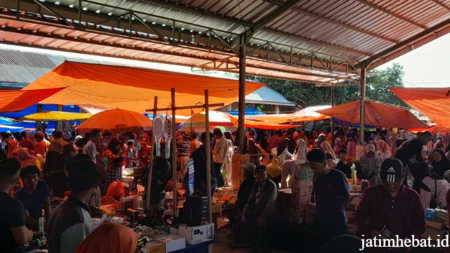 Pasar Tradisional Jakarta Penuh Jelang Idul Fitri